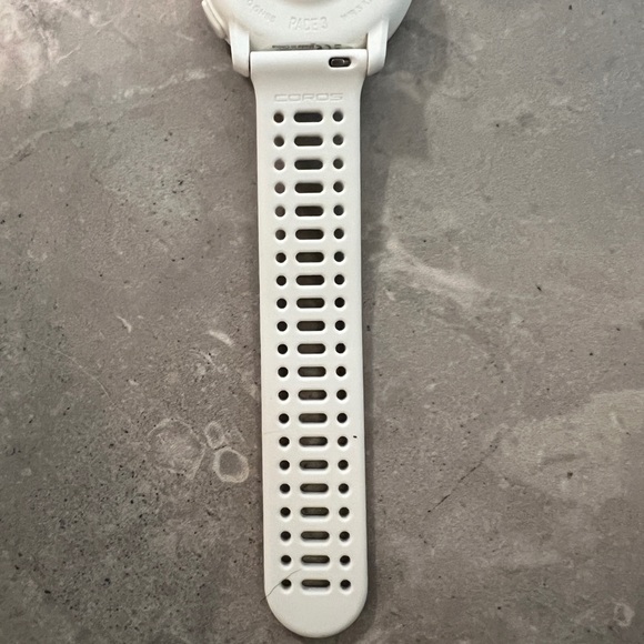 COROS Pace 3 Sports Watch w/Charger - Picture 6 of 9